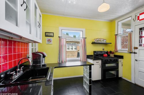 4435 Sacramento, Chicago IL 60655-2005 exterior