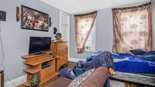 2400 Whipple St, Chicago IL 60655-2127 exterior