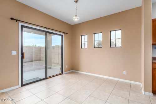 7020 30 St, Phoenix AZ 85042-6010 exterior