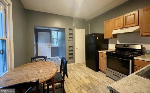 131 Tyler St, Trenton NJ 08609-2519 exterior