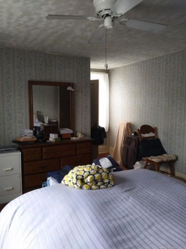 12 Winfield Ct, Norwalk CT 06855-2117 exterior