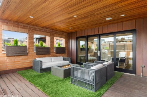 1508 Byron St, Chicago IL 60618-3709 exterior