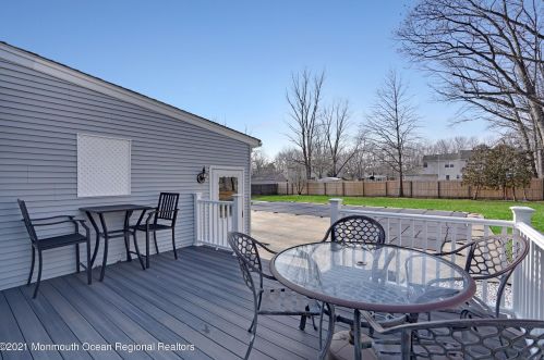 138 Lancaster Rd, East Freehold NJ 07728-3177 exterior