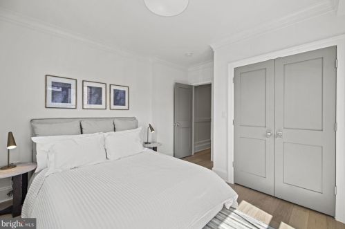 1632 15th St, Washington DC  20009-3850 exterior