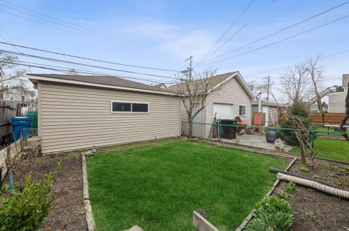 4847 Dakin St, Chicago IL 60641-2717 exterior