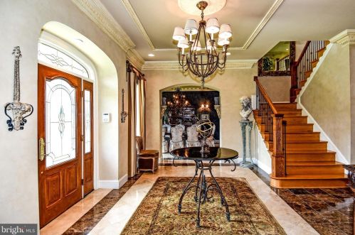 11300 Glen Rd, Rockville, MD 20854-1204