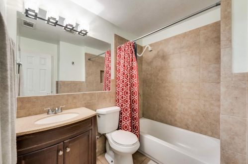 11540 Desdemona Dr, Dallas TX 75228-3207 exterior