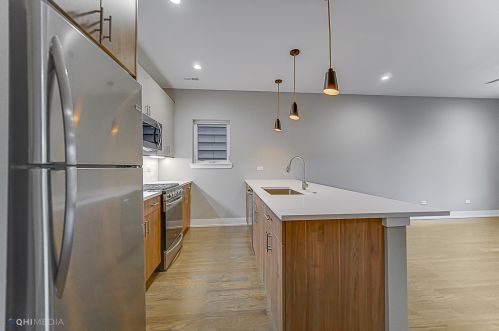 1734 21st Pl, Chicago, IL 60608-4310