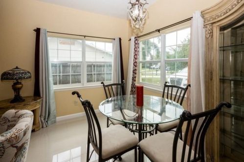 735 Curtis St, Fort Pierce FL 34983-1934 exterior