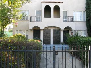 1669 Westmoreland Blvd, Los Angeles CA  90006-5109 exterior