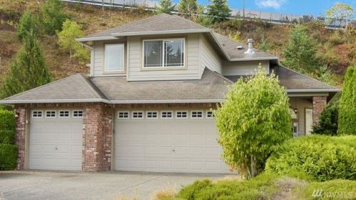 15477 141st Pl, Seattle WA  98058-6363 exterior