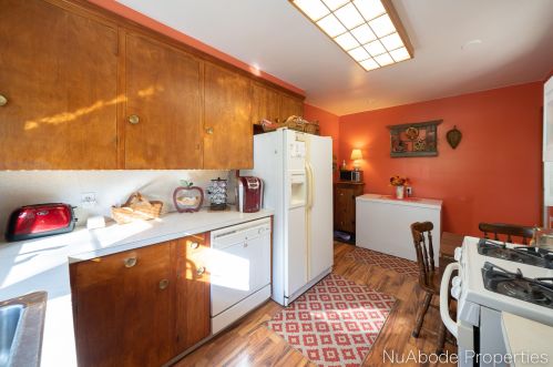 912 Westend Ave, Grand Rapids MI 49504-3847 exterior