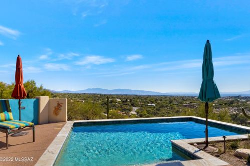 6822 Table Mtn Rd, Tucson AZ 85718-1328 exterior