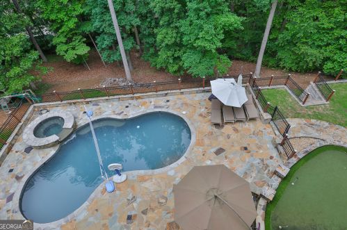 8069 Kenstone Ct, Atlanta GA 30350-4160 exterior