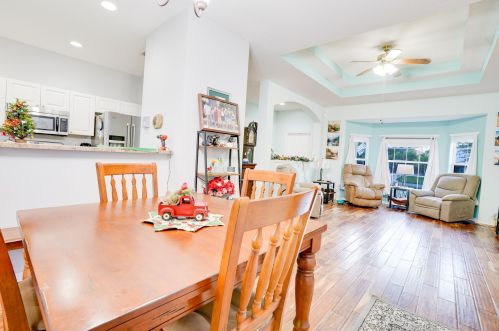 5802 Myrtle Dr, Fort Pierce FL 34982-7535 exterior