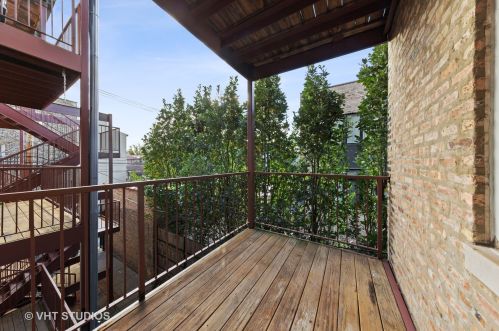 1439 Addison St, Chicago IL  60613-3729 exterior