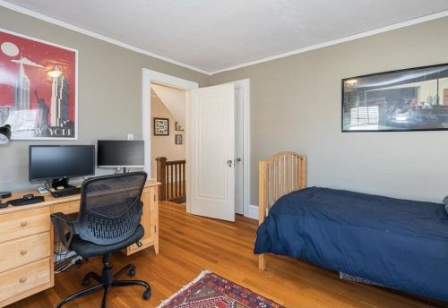 30 Pleasantview Ave, Springfield MA 01106-1019 exterior