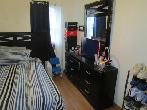 2555 33, Milwaukee WI 53215-2806 exterior