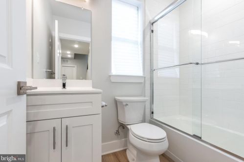 2453 Hancock St, Philadelphia PA 19133-3802 exterior