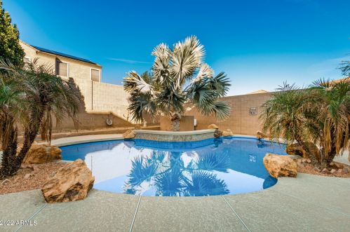 2122 Apache Rain Rd, Phoenix AZ  85085-5084 exterior