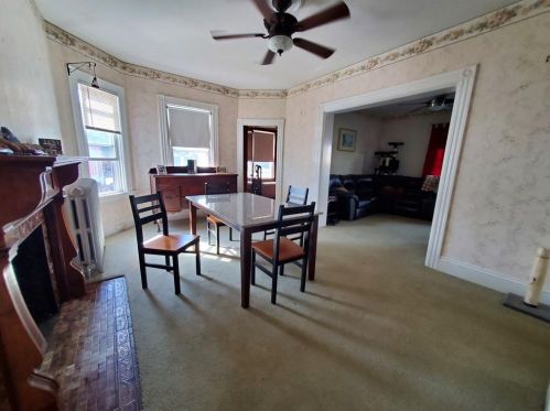 13 Clinton St, Providence RI 02919-4122 exterior