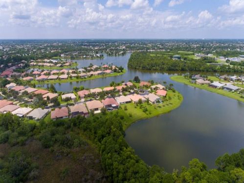 269 Egret Lndg, Fort Pierce FL 34953-8229 exterior