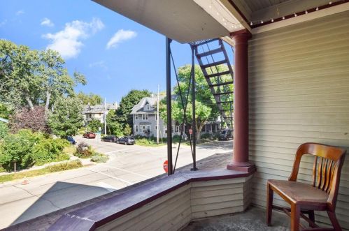 422 Baldwin St, Madison WI 53703-1746 exterior