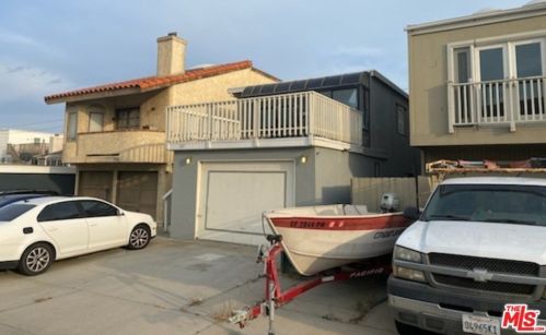 332 Cahuenga Dr, Oxnard CA 93035-4406 exterior