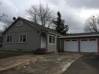 9312 Burnside St, Portland, OR 97216-2149