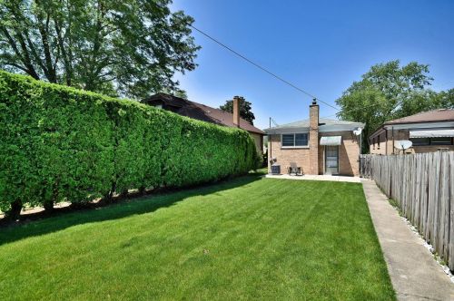 7517 Myrtle Ave, Chicago IL 60631-1835 exterior