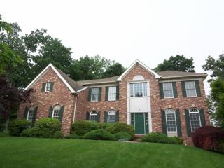 7 Scotsmans Way, Basking Ridge NJ  07920-3737 exterior