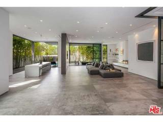 355 Mansfield Ave, Los Angeles CA  90036-2623 exterior