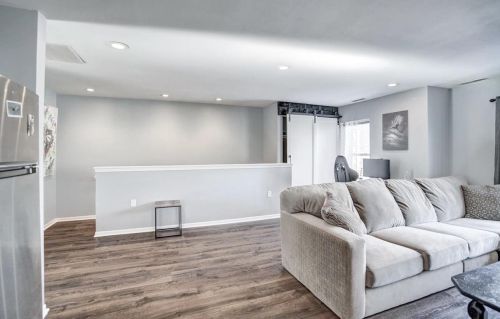 627 Dayton St, Madison WI  53703-2335 exterior