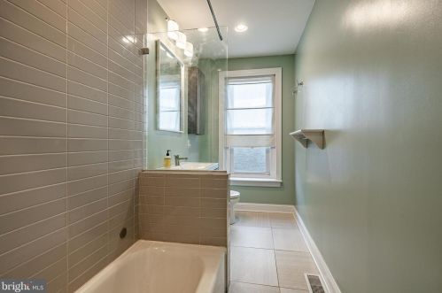 273 Hermitage St, Philadelphia PA  19127-1012 exterior