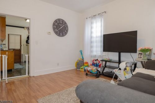 317 Madison Ave, Paterson NJ 07524-2622 exterior