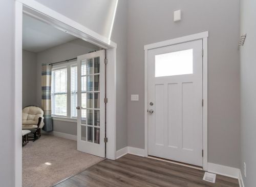 2572 Avalon Woods Dr, Kalamazoo, MI 49024-7736