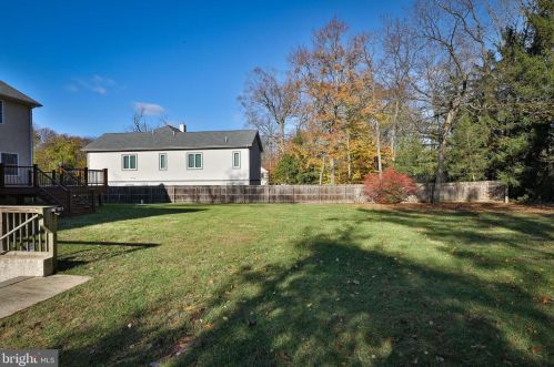 479 Pheasant Dr, Huntingdon Valley PA  19006-3047 exterior