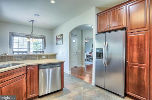 1110 Cord Dr, Hummelstown PA 17036-6815 exterior