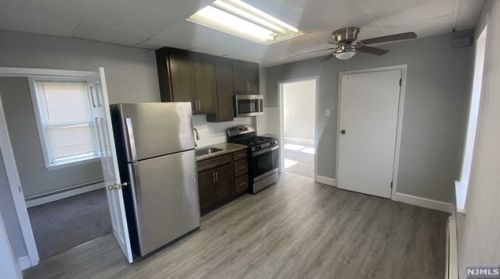 22 Garfield Ave, Outwater NJ  07026-1310 exterior