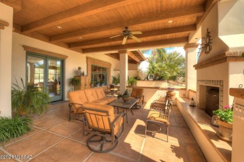 4820 Camino Escuela, Tucson AZ 85718-5914 exterior