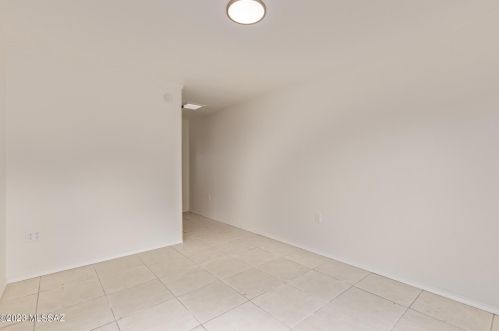 3702 Seneca St, Tucson AZ 85716-3205 exterior