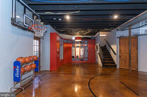 1593 Wrightstown Rd, Upper Makefield PA 18940-2814 exterior