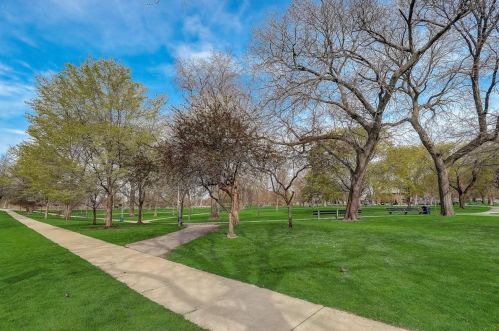 2907 Argyle St, Chicago IL  60625-3668 exterior