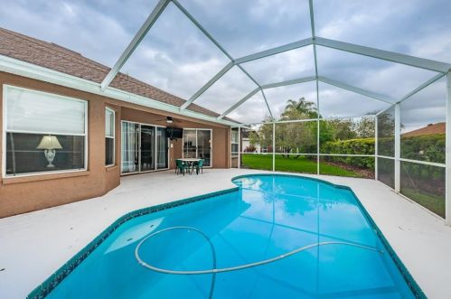 10320 Millport Dr, Tampa FL  33626-1706 exterior