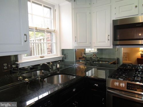 925 Columbus St, Alexandria VA 22314-1611 exterior