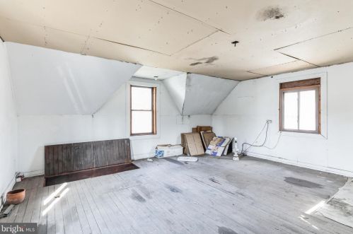 210 York St, Pottstown PA 19464-5252 exterior