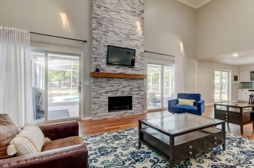 12216 Twin Br Acres Rd, Tampa FL 33626-3711 exterior