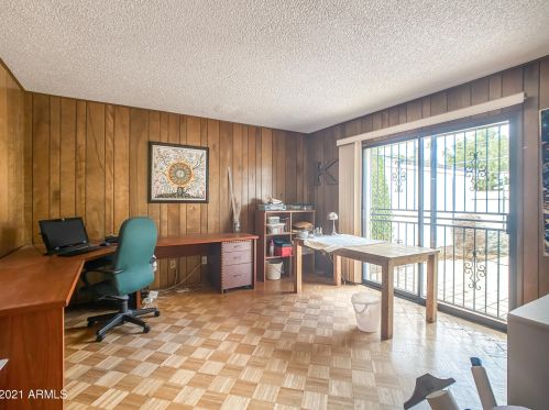 5654 12 St, Phoenix AZ 85086-7358 exterior