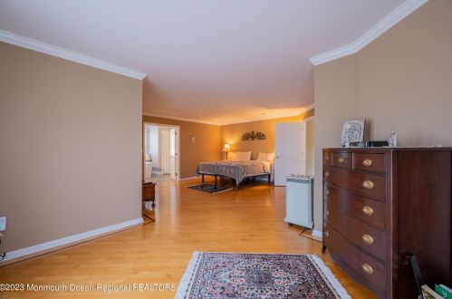 16 Country Vw Dr, East Freehold NJ 07728-9026 exterior