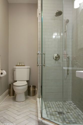 2471 Geneva Ter, Chicago IL 60614-5914 exterior